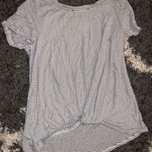 Striped t shirt tied in the front
